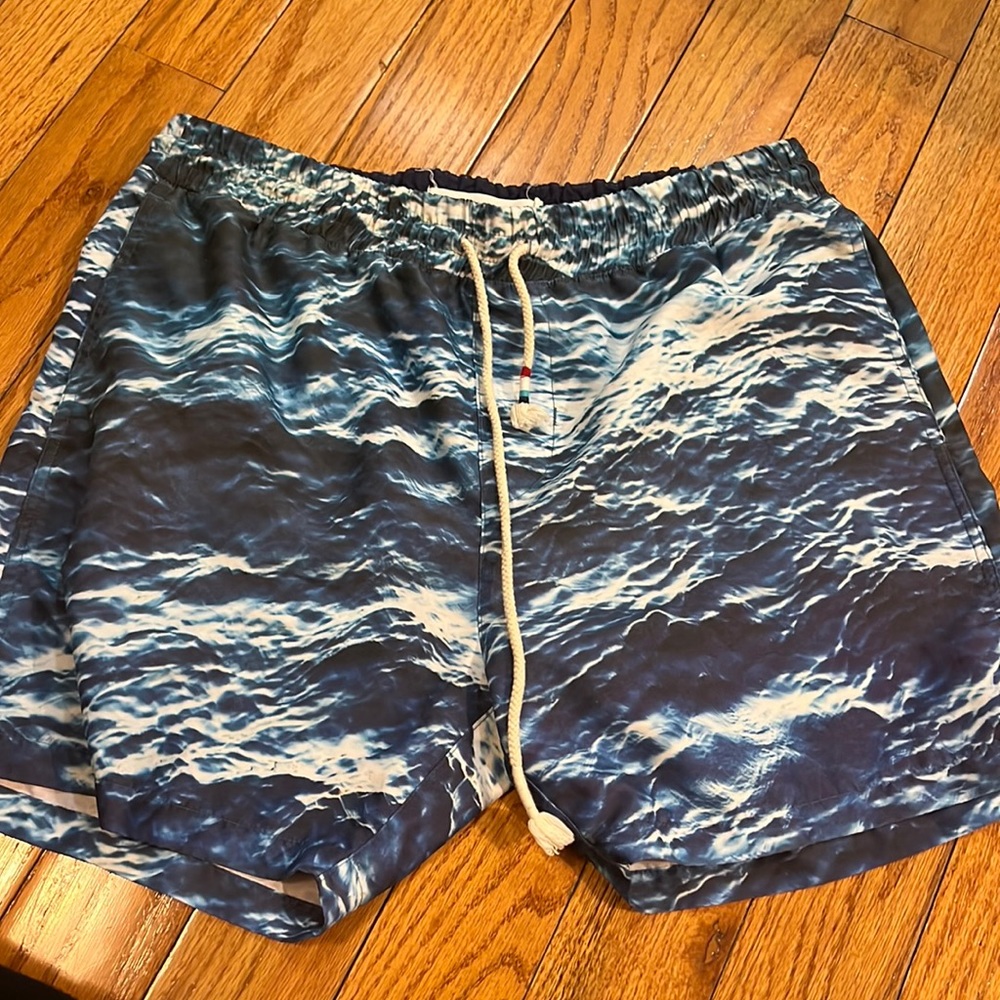 sol Angeles size M swim shorts